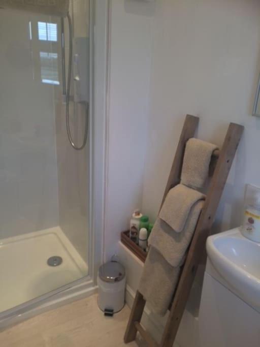 Cotswold Edge Guest Suite With Broadway Hill View Badsey ภายนอก รูปภาพ