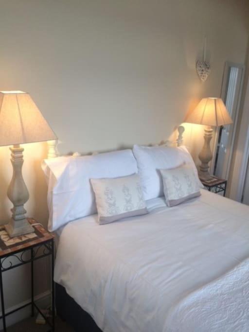 Cotswold Edge Guest Suite With Broadway Hill View Badsey ภายนอก รูปภาพ